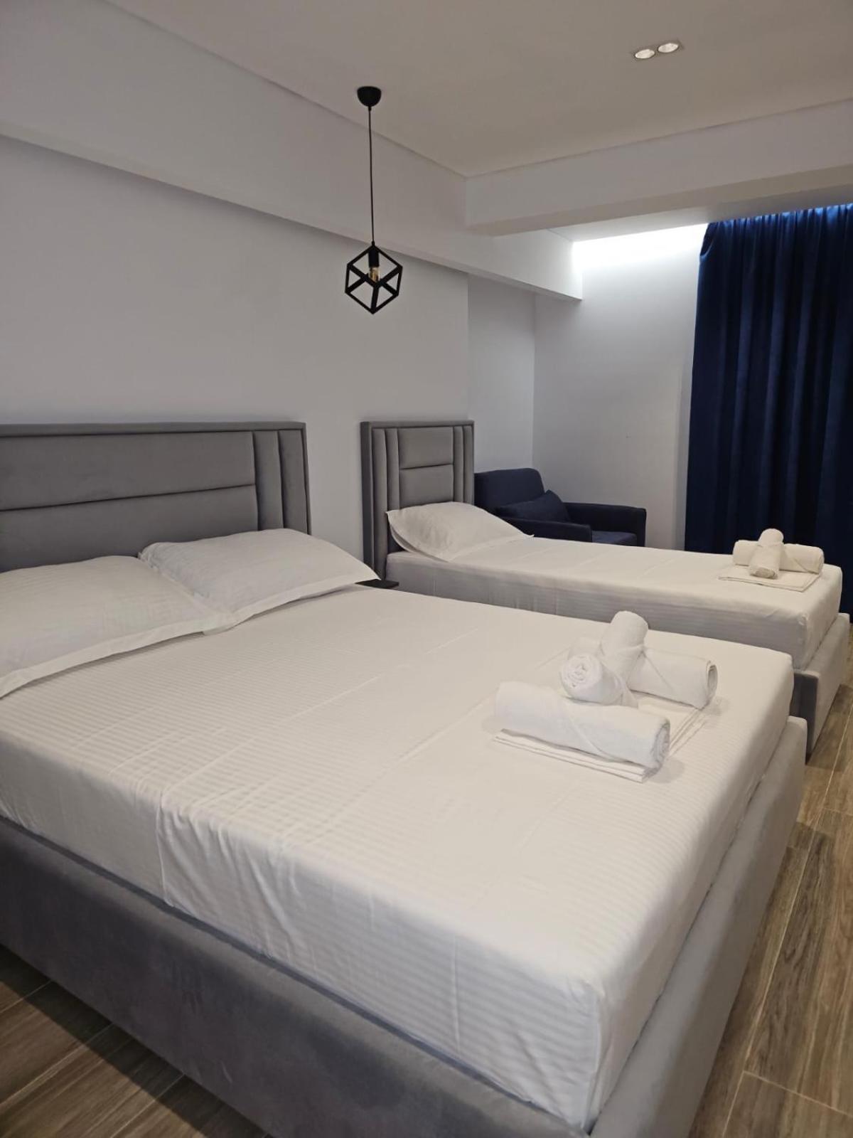 Ardit Seaside Rooms Sarandë Exterior foto