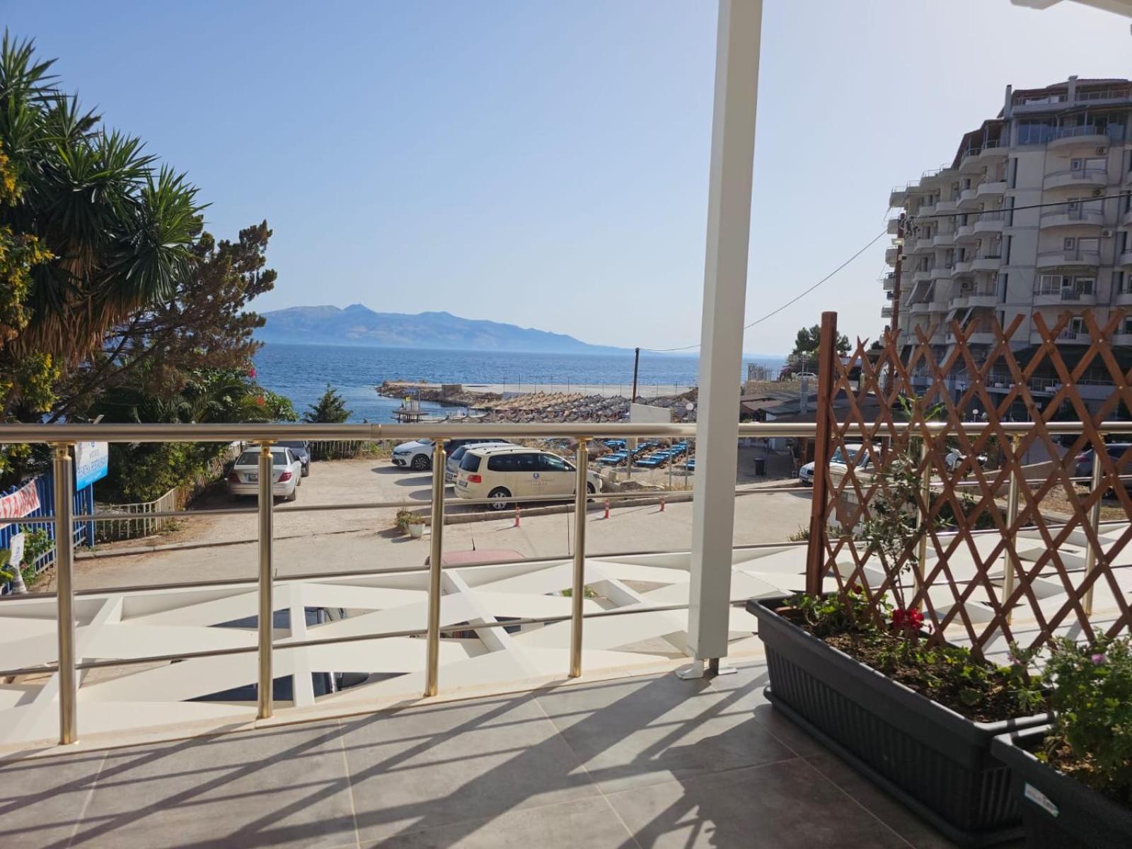 Ardit Seaside Rooms Sarandë Exterior foto