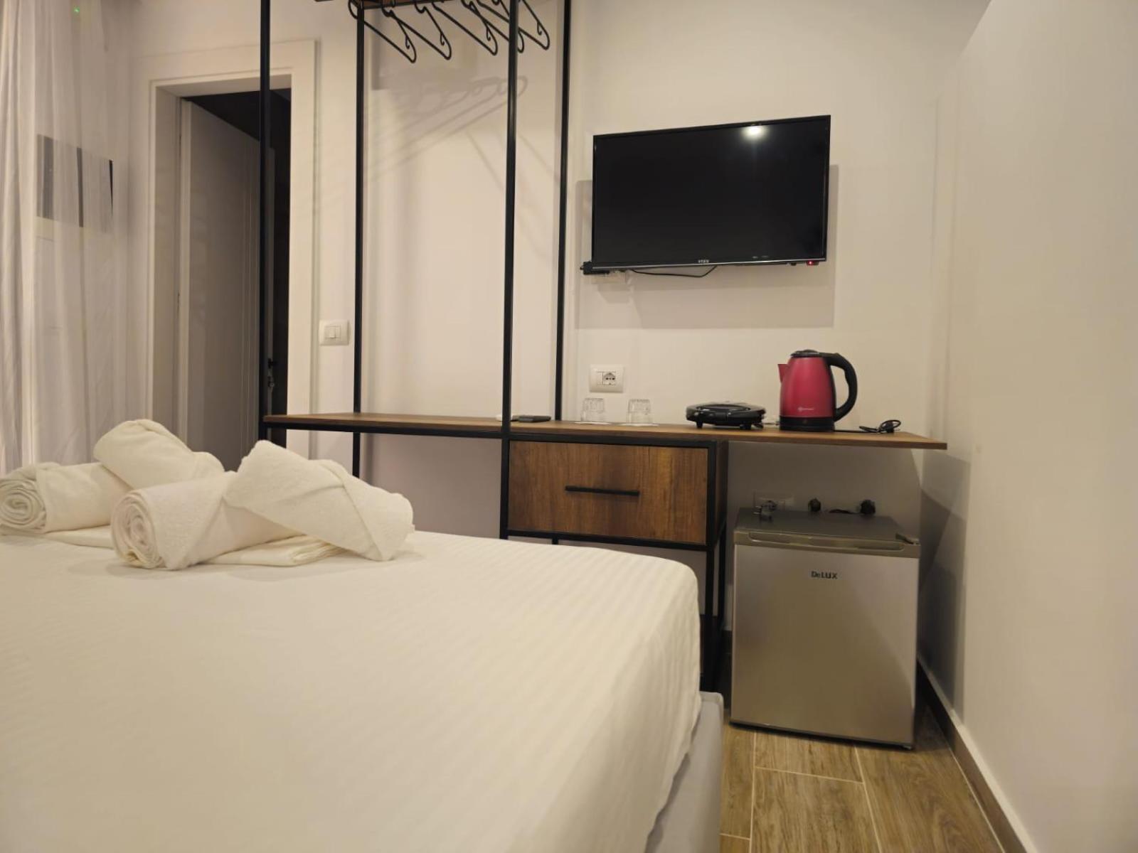 Ardit Seaside Rooms Sarandë Exterior foto
