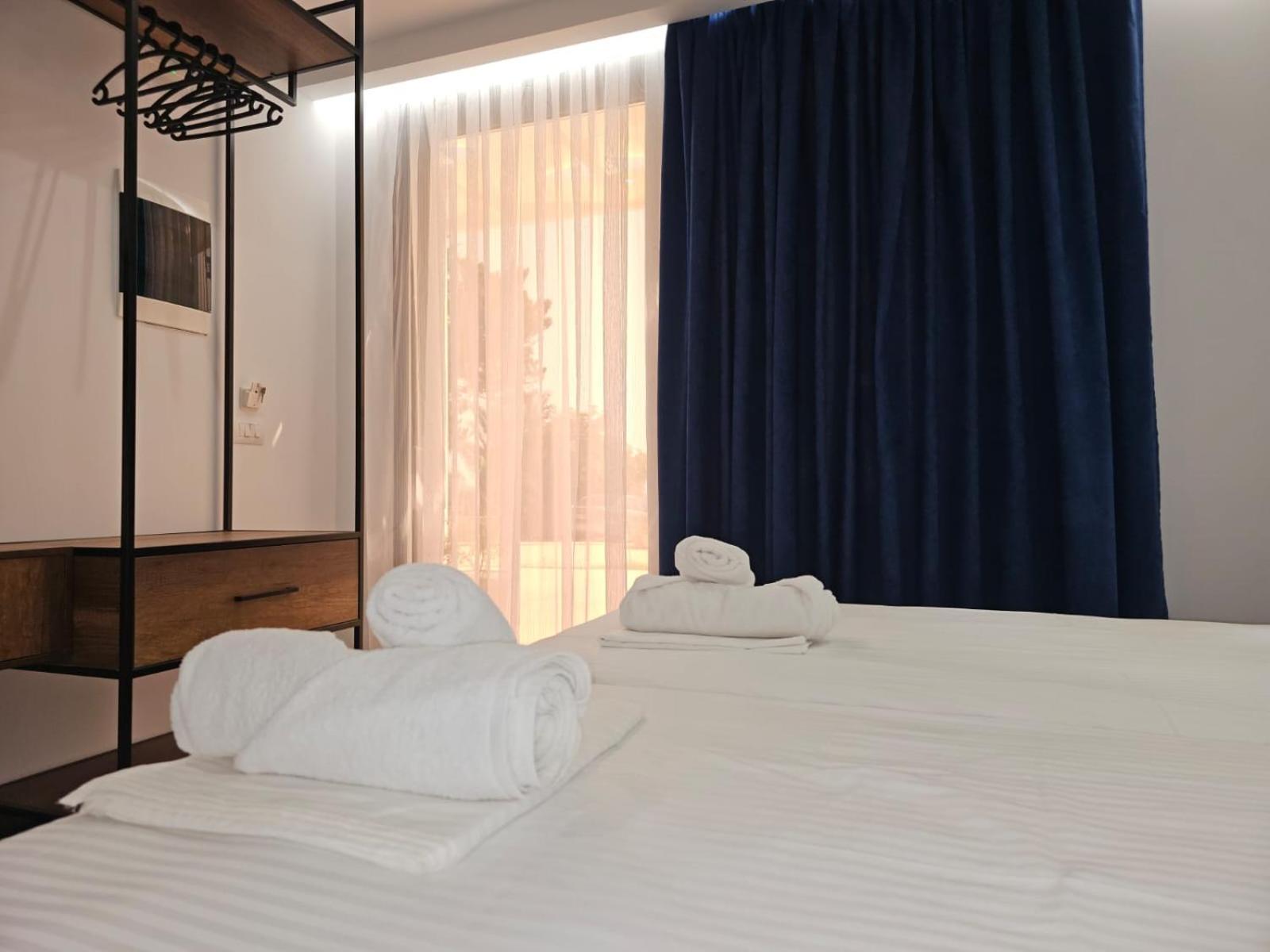 Ardit Seaside Rooms Sarandë Exterior foto