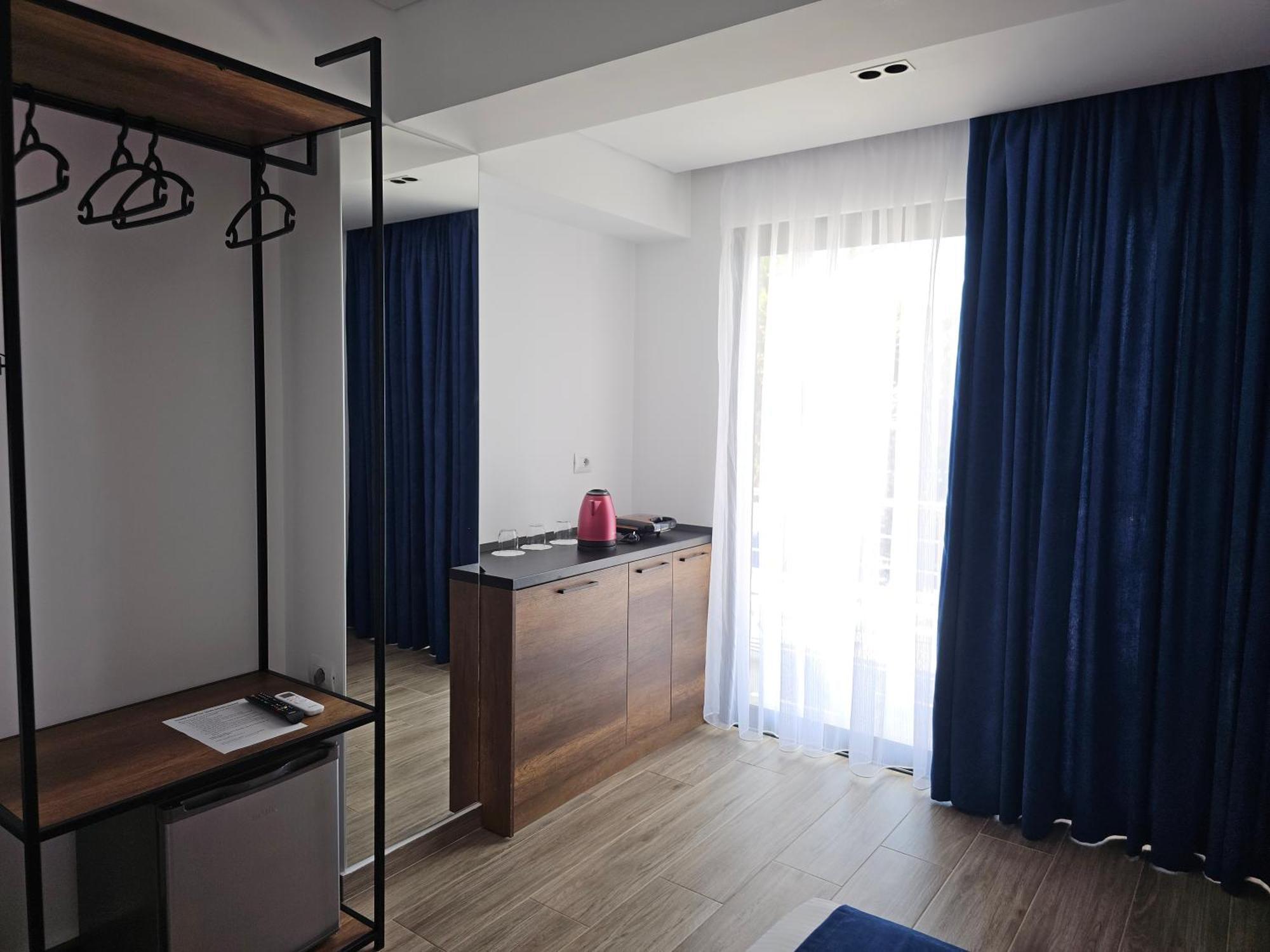 Ardit Seaside Rooms Sarandë Exterior foto