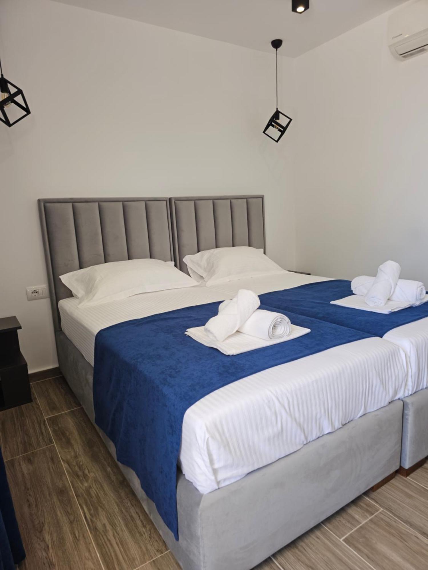 Ardit Seaside Rooms Sarandë Exterior foto